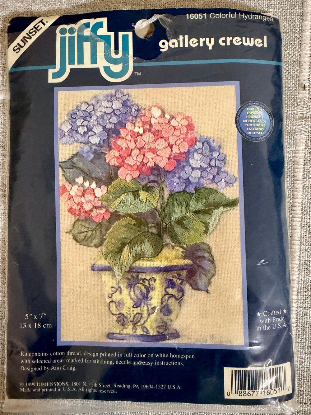 Jiffy Gallery Crewel Colorful Hydrangea Crewel Needlepoint Embroidery Kit